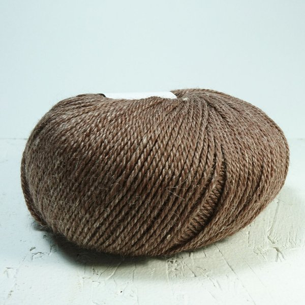 No. 3 Organic Wool + Nettle - 1103 Brown