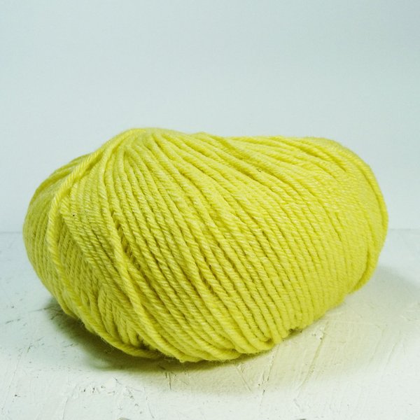 No. 4 Organic Wool + Nettle - 823 Lemon