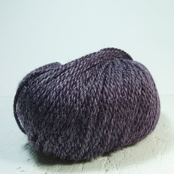 No. 6 Organic Wool + Nettle - 611 Dark Purple